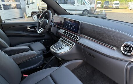 Mercedes-Benz V-Класс, 2025 год, 16 990 000 рублей, 14 фотография
