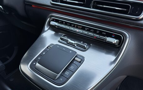 Mercedes-Benz V-Класс, 2025 год, 16 990 000 рублей, 17 фотография