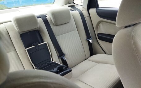 Ford Focus II рестайлинг, 2006 год, 650 000 рублей, 15 фотография