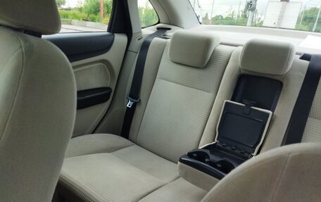 Ford Focus II рестайлинг, 2006 год, 650 000 рублей, 14 фотография