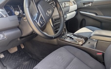 Toyota Camry, 2015 год, 2 100 000 рублей, 9 фотография