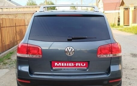 Volkswagen Touareg III, 2004 год, 700 000 рублей, 3 фотография