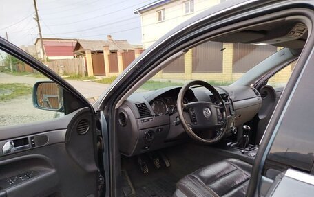 Volkswagen Touareg III, 2004 год, 700 000 рублей, 9 фотография