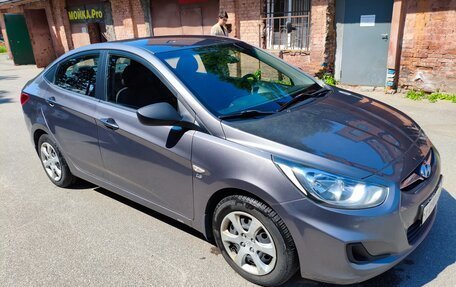 Hyundai Solaris II рестайлинг, 2011 год, 630 000 рублей, 3 фотография