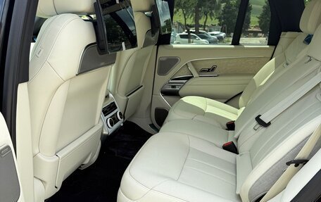 Land Rover Range Rover IV рестайлинг, 2025 год, 31 999 000 рублей, 13 фотография