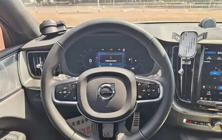 Volvo XC60 II, 2022 год, 2 990 000 рублей, 13 фотография