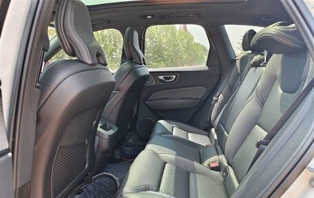 Volvo XC60 II, 2022 год, 2 990 000 рублей, 15 фотография