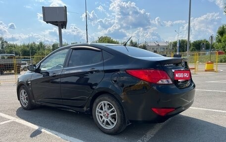 Hyundai Solaris II рестайлинг, 2016 год, 830 000 рублей, 4 фотография