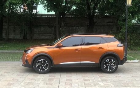 Peugeot 2008 II, 2022 год, 968 000 рублей, 5 фотография