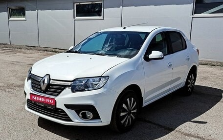 Renault Logan II, 2018 год, 849 000 рублей, 1 фотография