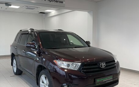 Toyota Highlander III, 2012 год, 2 070 000 рублей, 3 фотография