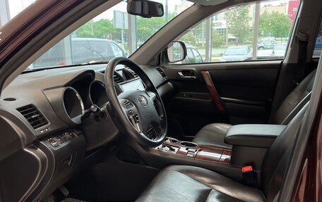 Toyota Highlander III, 2012 год, 2 070 000 рублей, 9 фотография