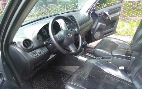 Toyota RAV4, 2004 год, 700 000 рублей, 9 фотография