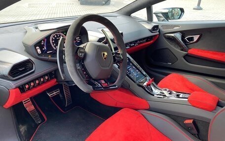 Lamborghini Huracán, 2020 год, 29 000 000 рублей, 3 фотография