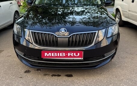 Skoda Octavia, 2017 год, 1 950 000 рублей, 2 фотография