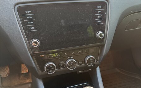 Skoda Octavia, 2017 год, 1 950 000 рублей, 10 фотография
