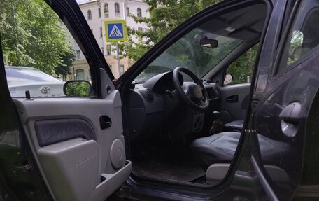 Renault Logan I, 2006 год, 400 000 рублей, 13 фотография