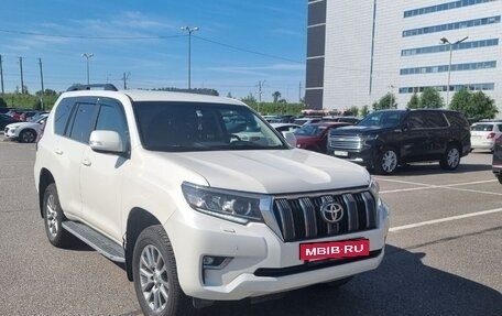 Toyota Land Cruiser Prado 150 рестайлинг 2, 2019 год, 5 500 000 рублей, 3 фотография