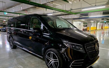 Mercedes-Benz V-Класс, 2025 год, 17 990 000 рублей, 2 фотография