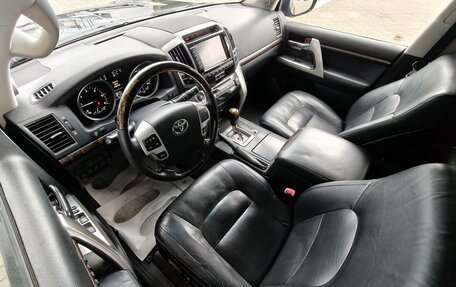 Toyota Land Cruiser 200, 2012 год, 3 199 000 рублей, 7 фотография