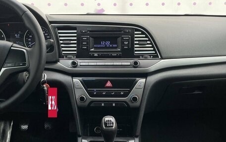 Hyundai Elantra VI рестайлинг, 2017 год, 1 325 000 рублей, 12 фотография
