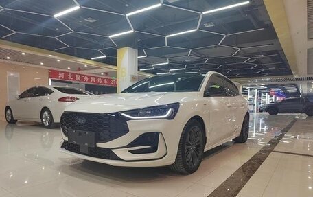 Ford Focus IV, 2022 год, 1 705 000 рублей, 1 фотография