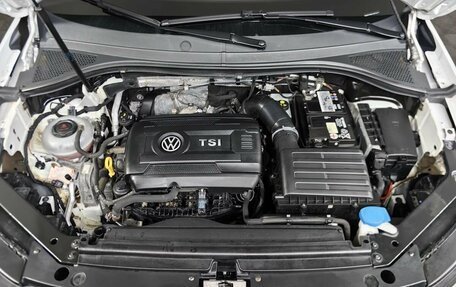 Volkswagen Tiguan II, 2018 год, 2 450 000 рублей, 17 фотография