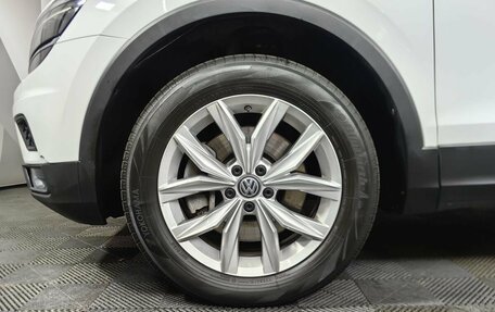 Volkswagen Tiguan II, 2018 год, 2 450 000 рублей, 16 фотография