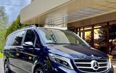 Mercedes-Benz V-Класс, 2014 год, 4 000 000 рублей, 1 фотография