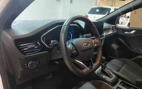 Ford Focus IV, 2022 год, 1 705 000 рублей, 9 фотография