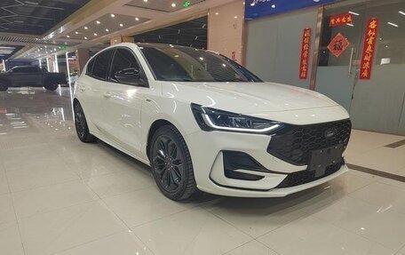 Ford Focus IV, 2022 год, 1 705 000 рублей, 4 фотография