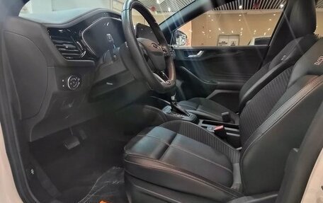 Ford Focus IV, 2022 год, 1 705 000 рублей, 10 фотография