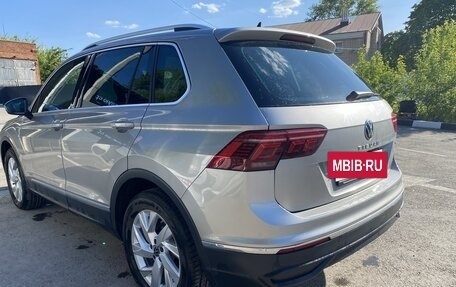 Volkswagen Tiguan II, 2021 год, 3 390 000 рублей, 5 фотография