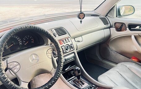 Mercedes-Benz CLK-Класс, 2001 год, 500 000 рублей, 6 фотография