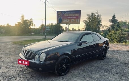 Mercedes-Benz CLK-Класс, 2001 год, 500 000 рублей, 3 фотография
