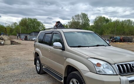 Toyota Land Cruiser Prado 120 рестайлинг, 2008 год, 2 100 000 рублей, 2 фотография