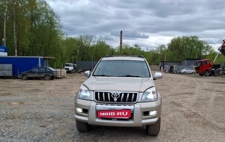 Toyota Land Cruiser Prado 120 рестайлинг, 2008 год, 2 100 000 рублей, 3 фотография