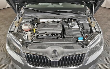 Skoda Superb III рестайлинг, 2018 год, 1 693 000 рублей, 18 фотография