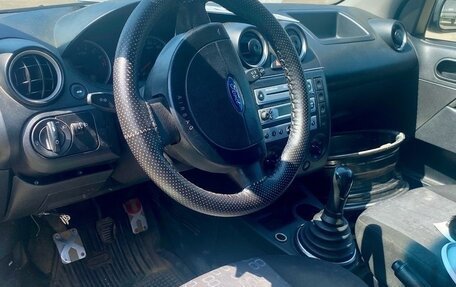 Ford Fiesta, 2005 год, 160 000 рублей, 4 фотография