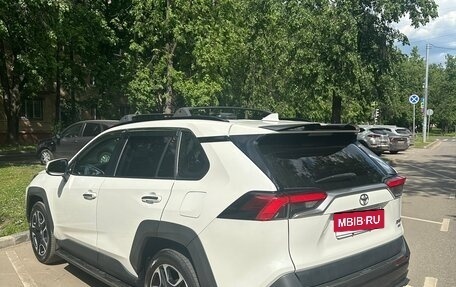 Toyota RAV4, 2019 год, 3 490 000 рублей, 1 фотография