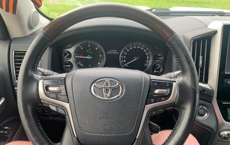 Toyota Land Cruiser 200, 2016 год, 7 200 000 рублей, 18 фотография