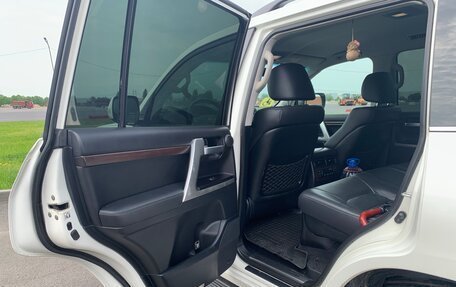 Toyota Land Cruiser 200, 2016 год, 7 200 000 рублей, 32 фотография
