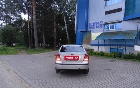 Ford Focus II рестайлинг, 2005 год, 335 000 рублей, 4 фотография