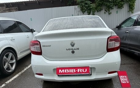 Renault Logan II, 2017 год, 950 000 рублей, 3 фотография