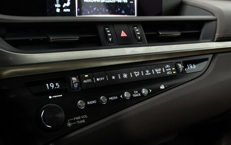 Lexus ES VII, 2019 год, 3 699 898 рублей, 22 фотография