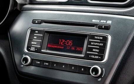 KIA Rio III рестайлинг, 2015 год, 950 000 рублей, 20 фотография