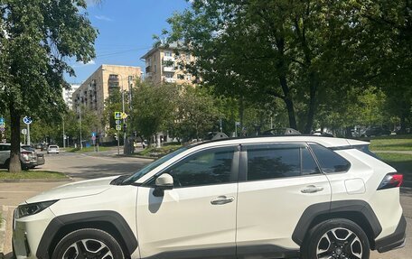 Toyota RAV4, 2019 год, 3 490 000 рублей, 6 фотография