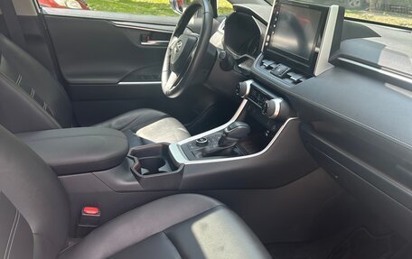 Toyota RAV4, 2019 год, 3 490 000 рублей, 15 фотография