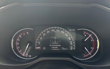 Toyota RAV4, 2019 год, 3 490 000 рублей, 28 фотография