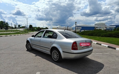 Skoda Superb III рестайлинг, 2005 год, 530 000 рублей, 3 фотография